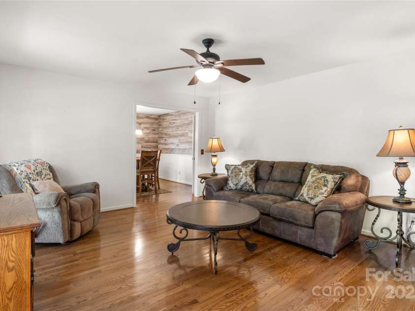 307 Glendale Road, Union, SC 29379.  MLS# CAR4188598, YatesRealty ID 5390. 