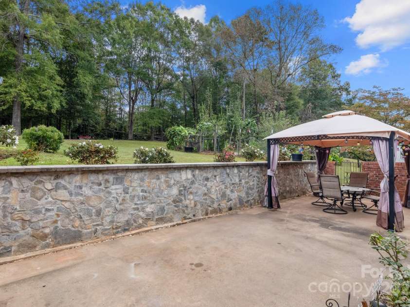 307 Glendale Road, Union, SC 29379.  MLS# CAR4188598, YatesRealty ID 5390. 