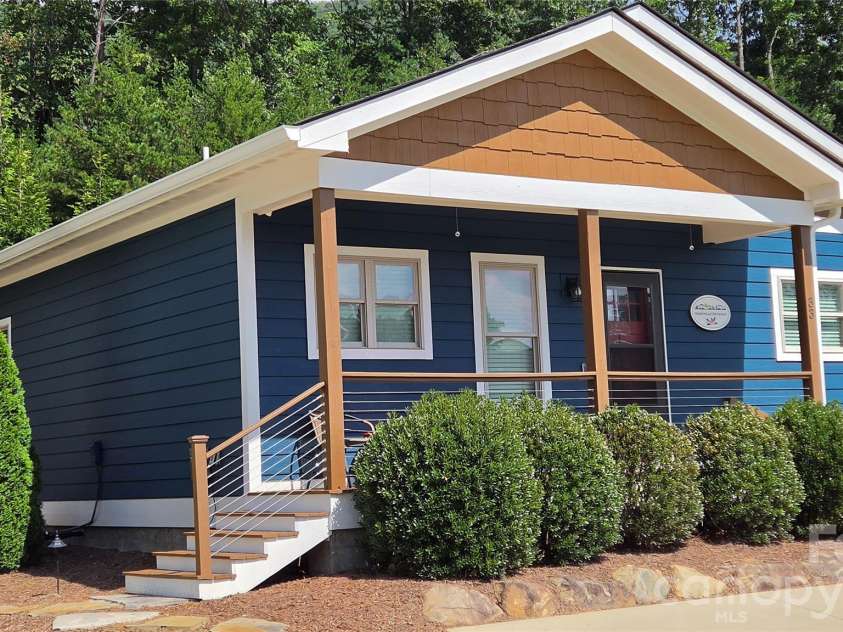 33 Westside Village Road, Fairview, NC 28730.  MLS# CAR4430163, YatesRealty ID 53900. 