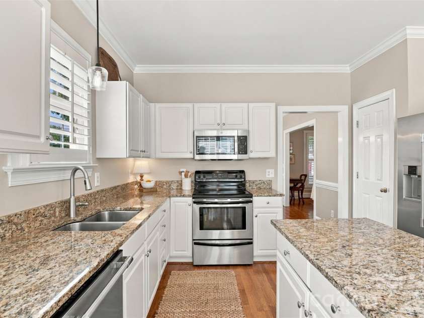 7111 Prescott Pond Lane, Charlotte, NC 28270.  MLS# CAR4428361, YatesRealty ID 53901. 