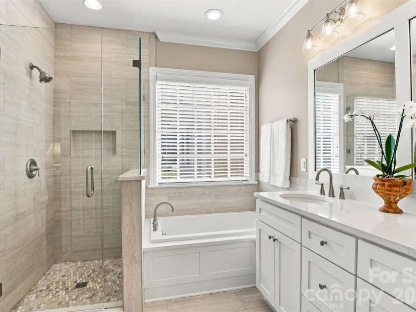 7111 Prescott Pond Lane, Charlotte, NC 28270.  MLS# CAR4428361, YatesRealty ID 53901. 