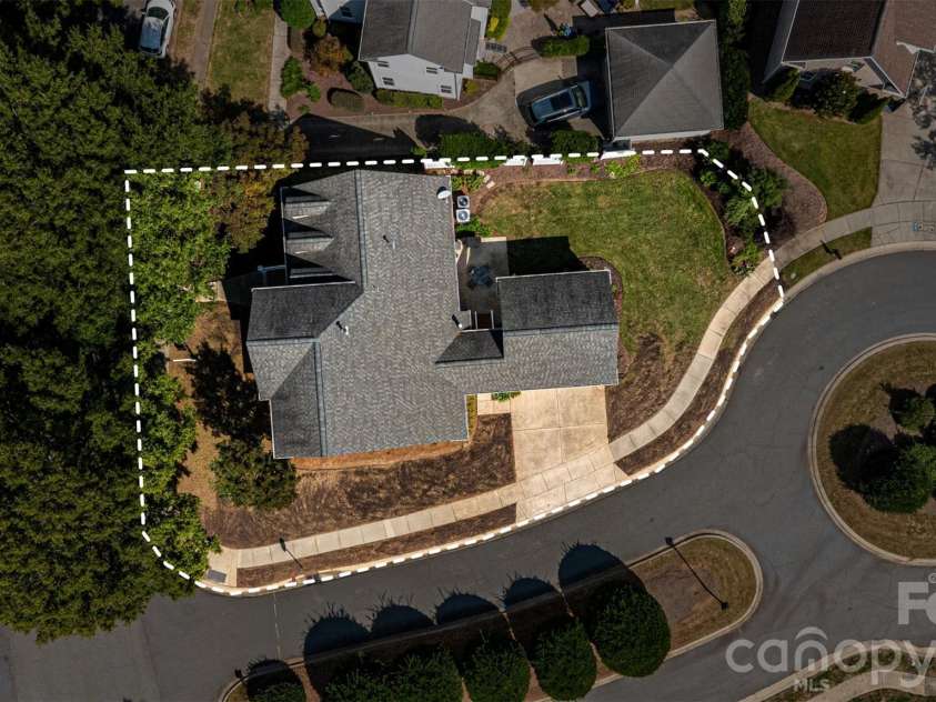 7111 Prescott Pond Lane, Charlotte, NC 28270.  MLS# CAR4428361, YatesRealty ID 53901. 