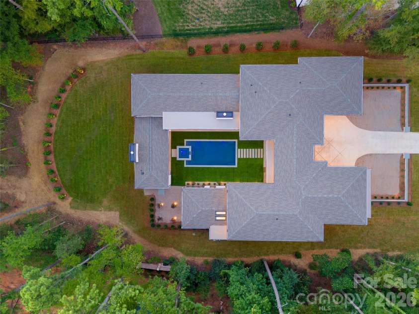 2019 Pellyn Wood Drive, Charlotte, NC 28226.  MLS# CAR4421824, YatesRealty ID 53902. 