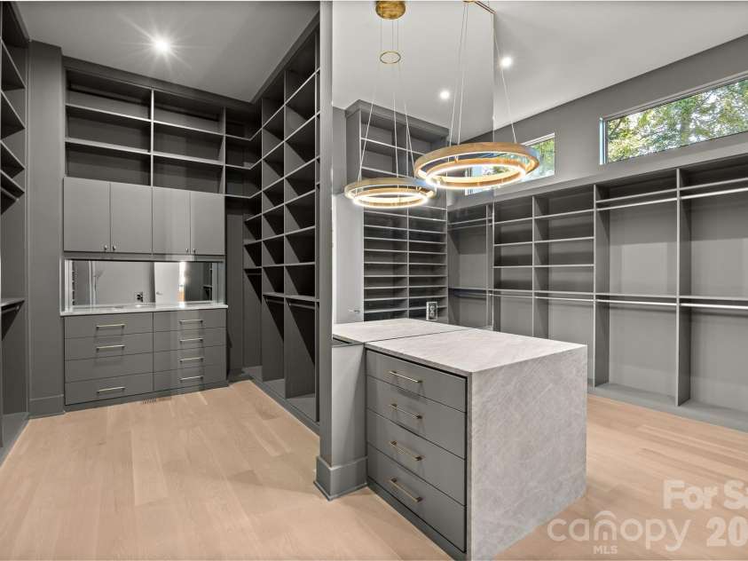 2019 Pellyn Wood Drive, Charlotte, NC 28226.  MLS# CAR4421824, YatesRealty ID 53902. 