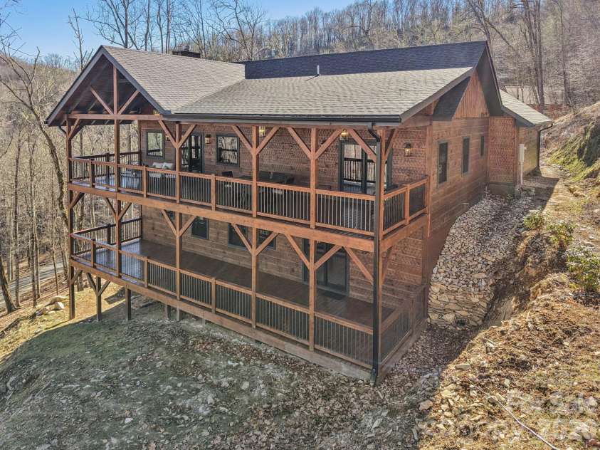 1480 Odalu Trail, Maggie Valley, NC 28751.  MLS# CAR4427484, YatesRealty ID 53906. 