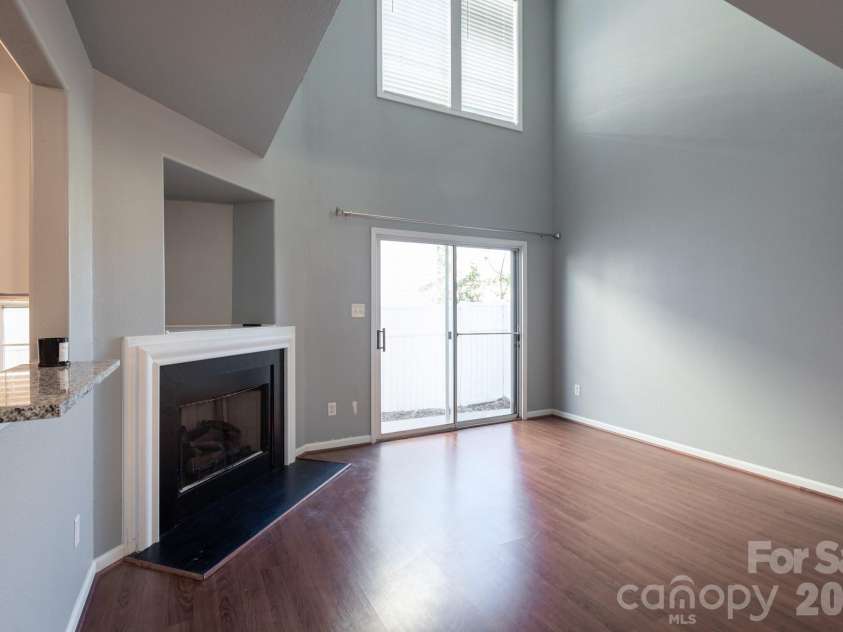 1521 Hyacinth Court, Charlotte, NC 28215.  MLS# CAR4424182, YatesRealty ID 53908. 