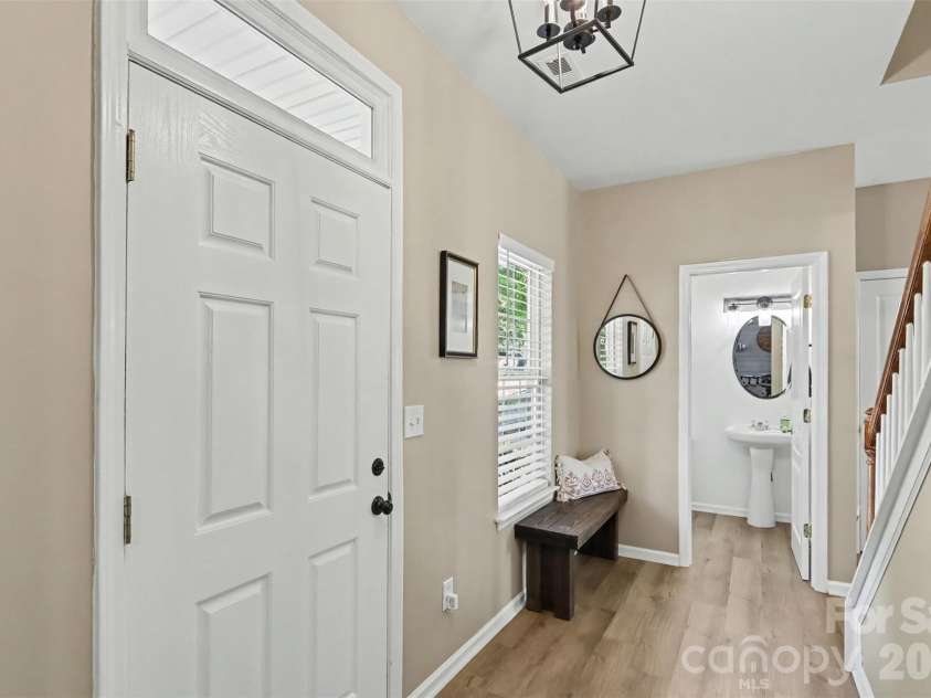 11122 Aprilia Lane, Cornelius, NC 28031.  MLS# CAR4429461, YatesRealty ID 53909. 