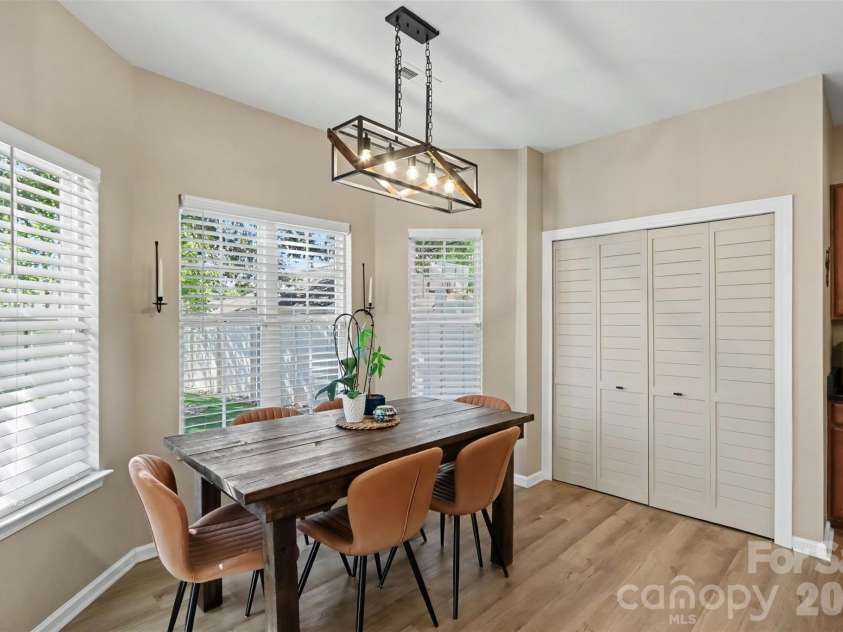 11122 Aprilia Lane, Cornelius, NC 28031.  MLS# CAR4429461, YatesRealty ID 53909. 