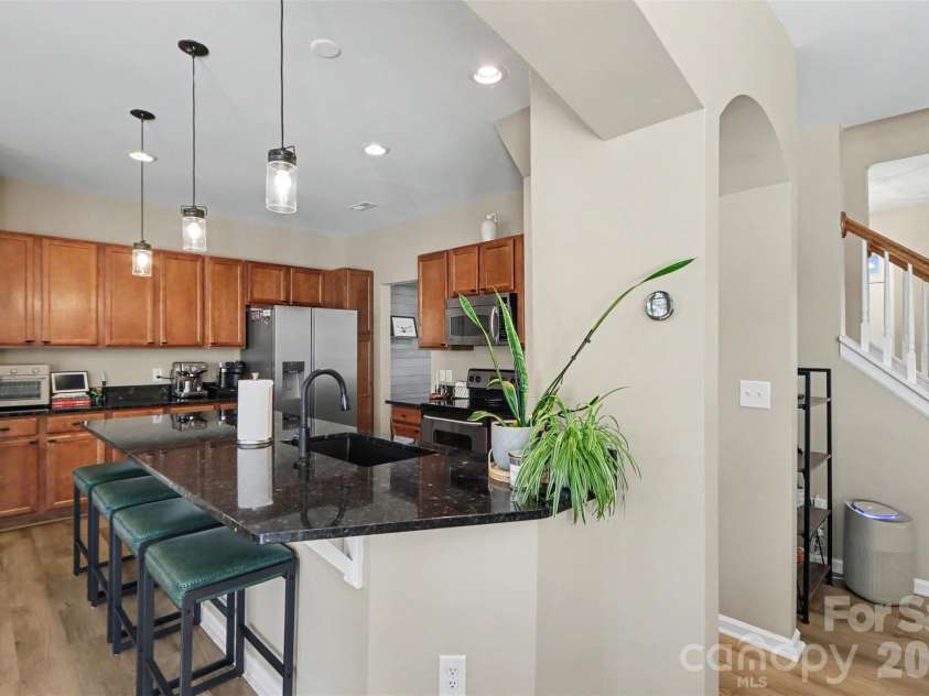 11122 Aprilia Lane, Cornelius, NC 28031.  MLS# CAR4429461, YatesRealty ID 53909. 