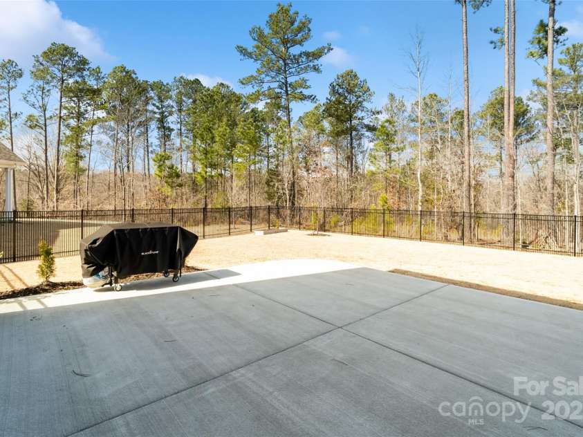 416 Clemson Tree Lane, Lake Wylie, SC 29710.  MLS# CAR4223424, YatesRealty ID 5391. Behind the lot through the woods is actually a part of Lake Wylie!