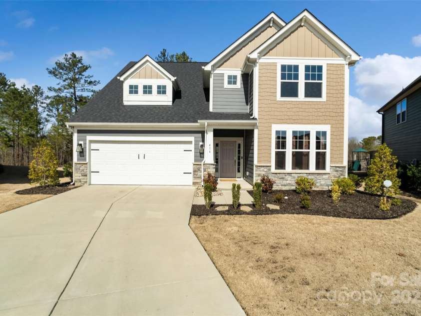 416 Clemson Tree Lane, Lake Wylie, SC 29710.  MLS# CAR4223424, YatesRealty ID 5391. Welcome to 416 Clemson Tree Lane in PADDLERS COVE
