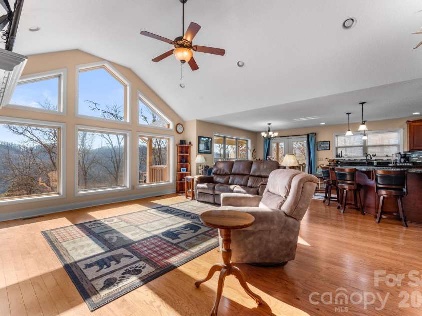 790 Moonlight Trail, Bryson City, NC 28713.  MLS# CAR4341828, YatesRealty ID 5391. 