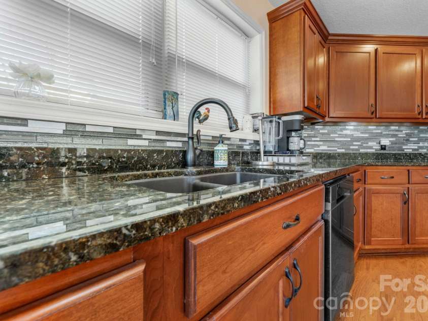 790 Moonlight Trail, Bryson City, NC 28713.  MLS# CAR4341828, YatesRealty ID 5391. 