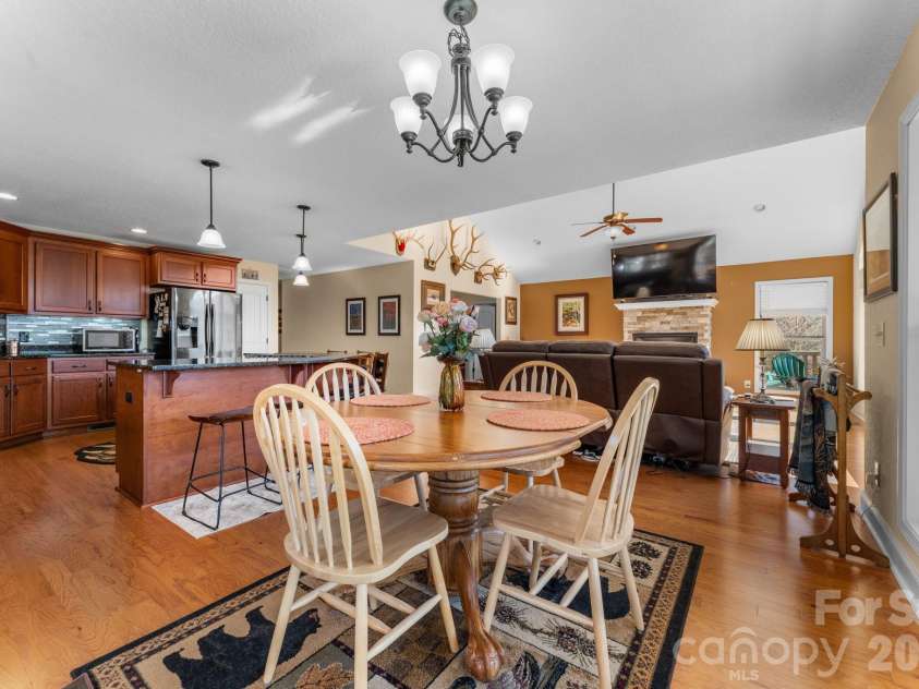 790 Moonlight Trail, Bryson City, NC 28713.  MLS# CAR4341828, YatesRealty ID 5391. 