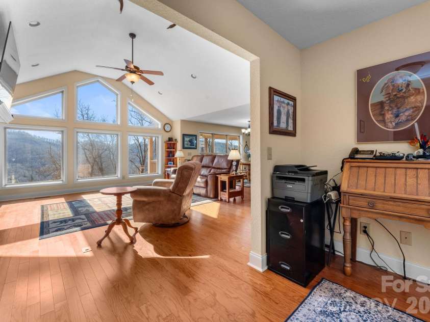 790 Moonlight Trail, Bryson City, NC 28713.  MLS# CAR4341828, YatesRealty ID 5391. 