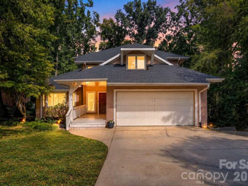 273 Downs Way, Fort Mill, SC 29708.  MLS# CAR4401042, YatesRealty ID 53913. 