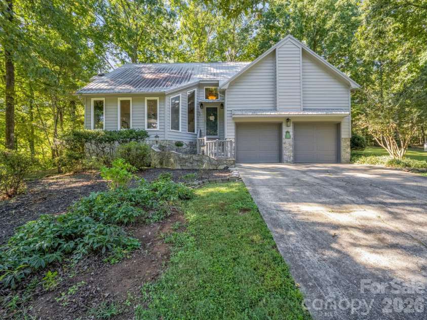 271 Anne Street, Rutherfordton, NC 28139.  MLS# CAR4429466, YatesRealty ID 53916. 