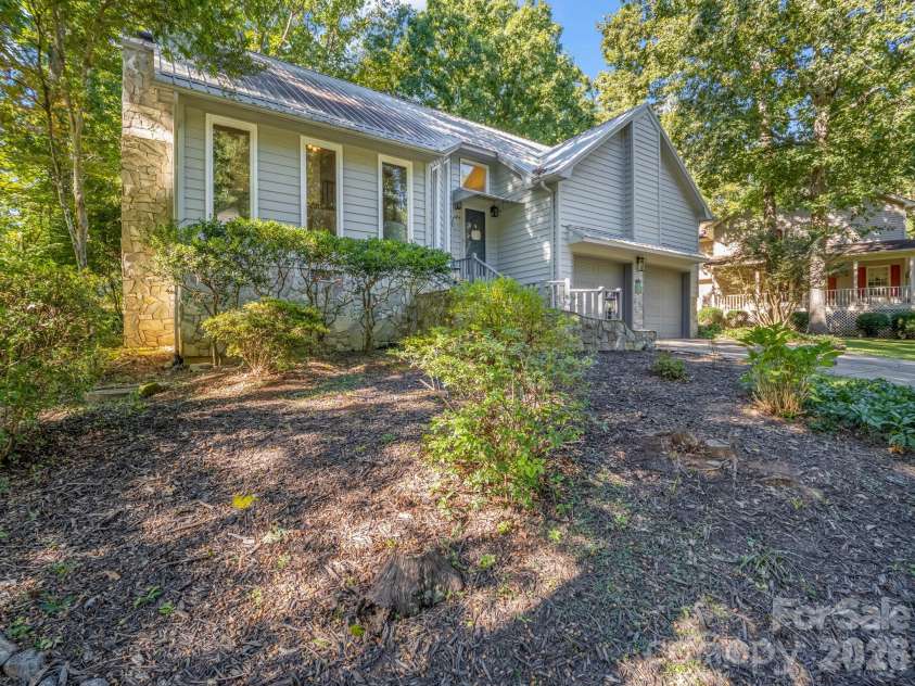 271 Anne Street, Rutherfordton, NC 28139.  MLS# CAR4429466, YatesRealty ID 53916. 