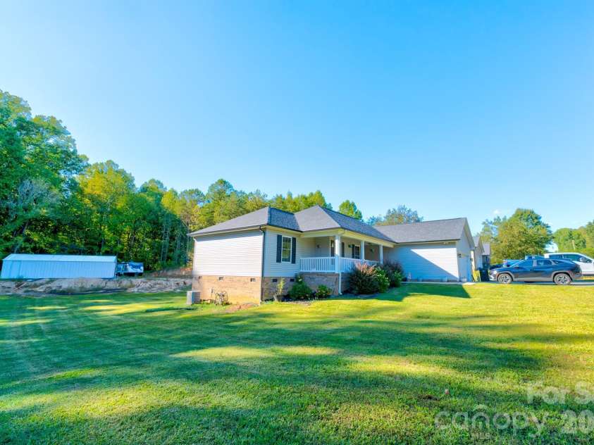 301 Delview Drive, Cherryville, NC 28021.  MLS# CAR4430244, YatesRealty ID 53919. 