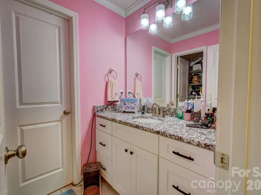 301 Delview Drive, Cherryville, NC 28021.  MLS# CAR4430244, YatesRealty ID 53919. 