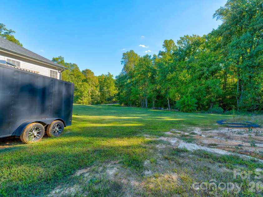 301 Delview Drive, Cherryville, NC 28021.  MLS# CAR4430244, YatesRealty ID 53919. 