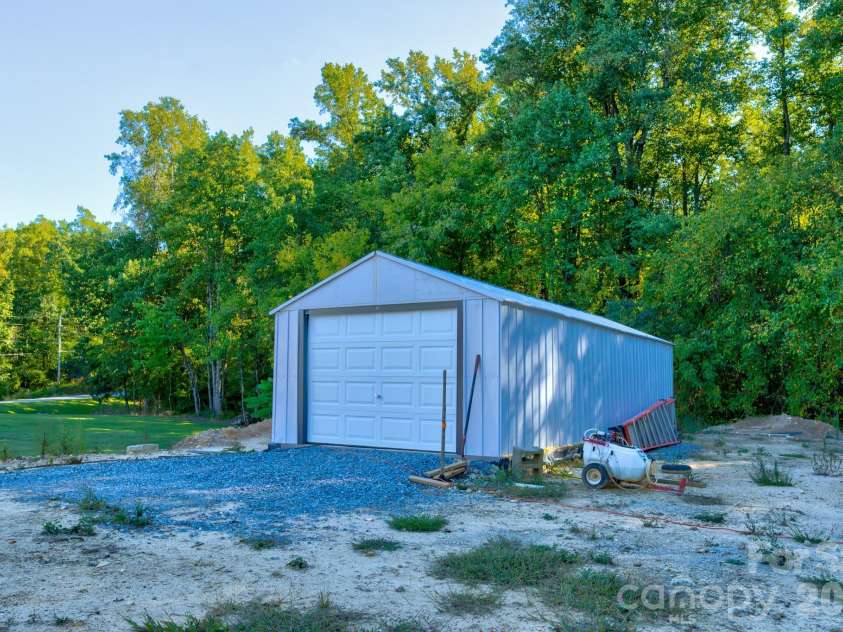 301 Delview Drive, Cherryville, NC 28021.  MLS# CAR4430244, YatesRealty ID 53919. 