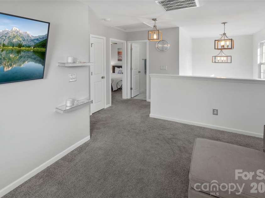 3735 Ernie Drive, Charlotte, NC 28269.  MLS# CAR4330253, YatesRealty ID 5392. 