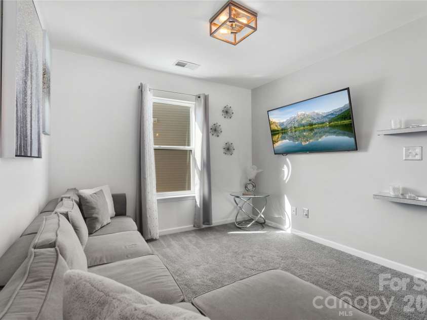 3735 Ernie Drive, Charlotte, NC 28269.  MLS# CAR4330253, YatesRealty ID 5392. 