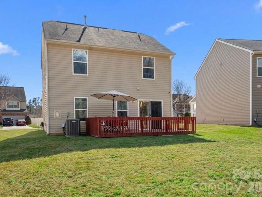 3735 Ernie Drive, Charlotte, NC 28269.  MLS# CAR4330253, YatesRealty ID 5392. 