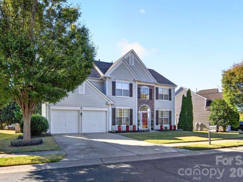 10536 Adlin Avenue, Charlotte, NC 28262.  MLS# CAR4429740, YatesRealty ID 53922. 