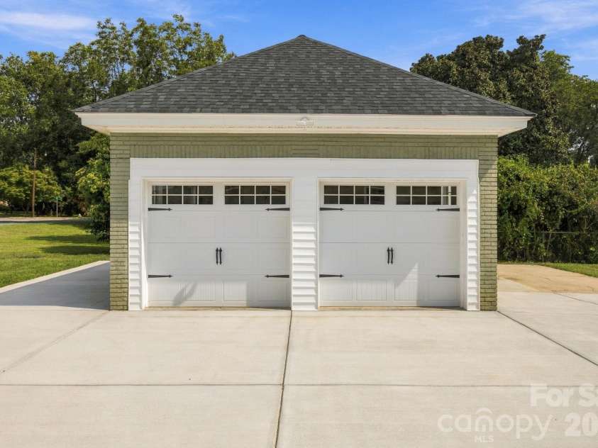 201 1st Street, Lowell, NC 28098.  MLS# CAR4424092, YatesRealty ID 53923. 