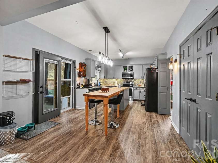 114 Audubon Avenue, Mooresville, NC 28117.  MLS# CAR4427387, YatesRealty ID 53925. 