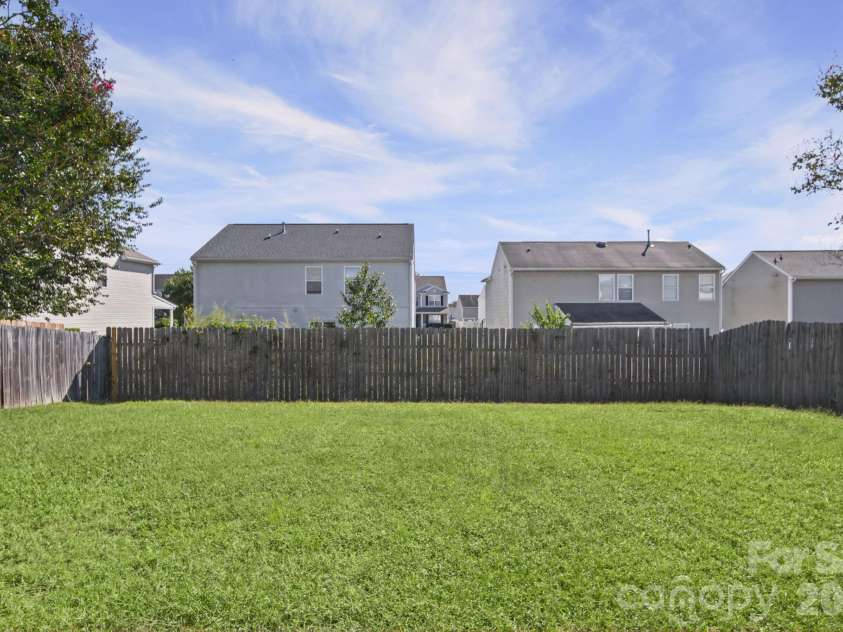 1820 Rustic Barn Drive, Huntersville, NC 28078.  MLS# CAR4428883, YatesRealty ID 53926. Backyard