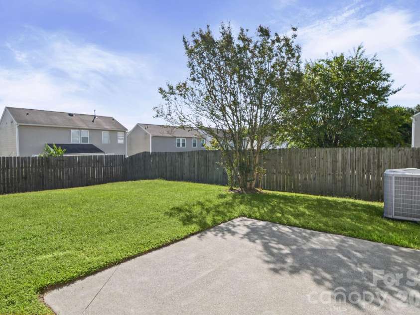 1820 Rustic Barn Drive, Huntersville, NC 28078.  MLS# CAR4428883, YatesRealty ID 53926. Patio