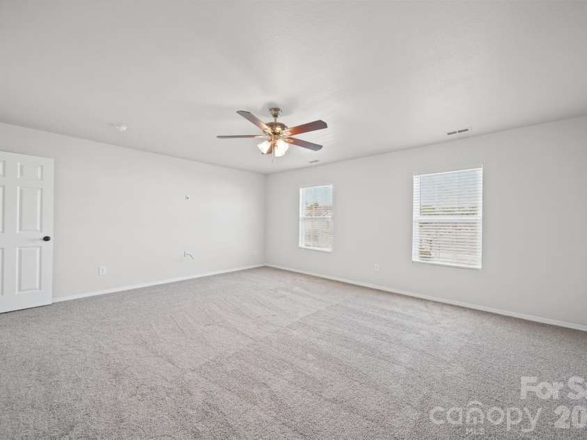 1820 Rustic Barn Drive, Huntersville, NC 28078.  MLS# CAR4428883, YatesRealty ID 53926. Primary Bedroom