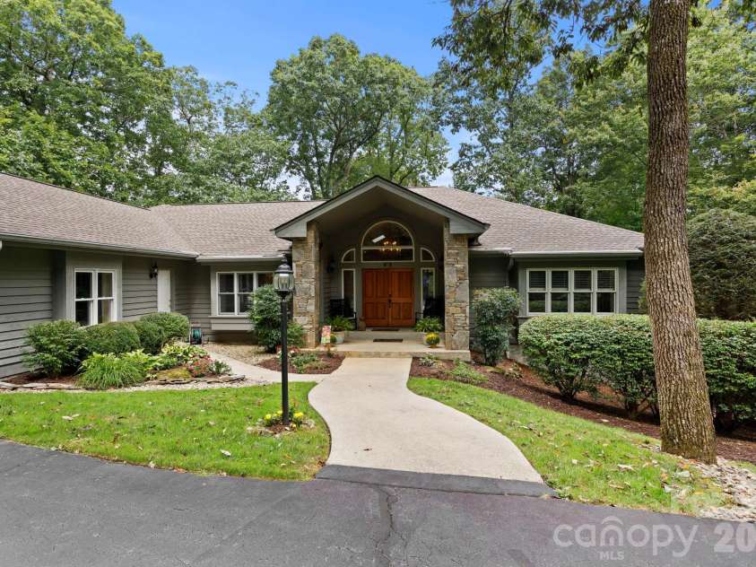 324 Kenmure Drive, Flat Rock, NC 28731.  MLS# CAR4429417, YatesRealty ID 53927. 