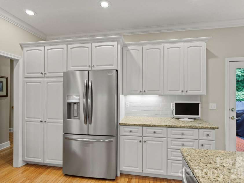 324 Kenmure Drive, Flat Rock, NC 28731.  MLS# CAR4429417, YatesRealty ID 53927. 