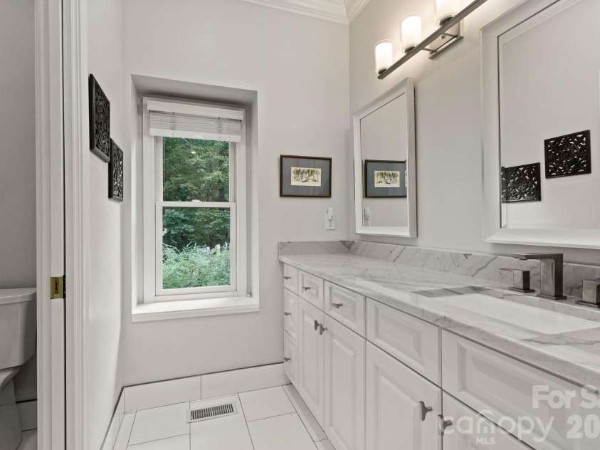 324 Kenmure Drive, Flat Rock, NC 28731.  MLS# CAR4429417, YatesRealty ID 53927. 