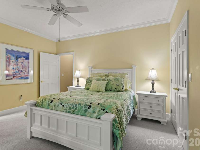 324 Kenmure Drive, Flat Rock, NC 28731.  MLS# CAR4429417, YatesRealty ID 53927. 