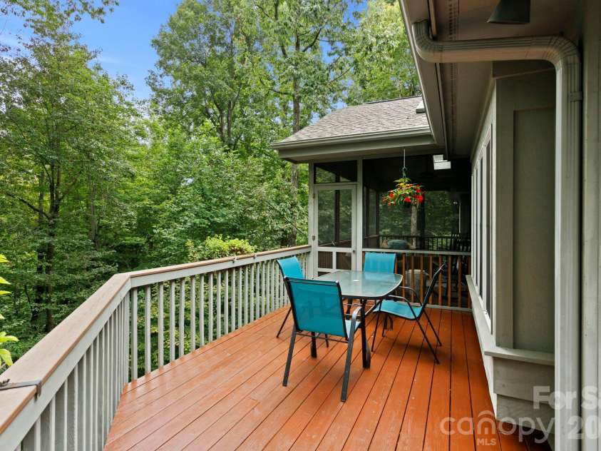 324 Kenmure Drive, Flat Rock, NC 28731.  MLS# CAR4429417, YatesRealty ID 53927. 