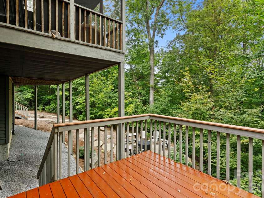 324 Kenmure Drive, Flat Rock, NC 28731.  MLS# CAR4429417, YatesRealty ID 53927. 