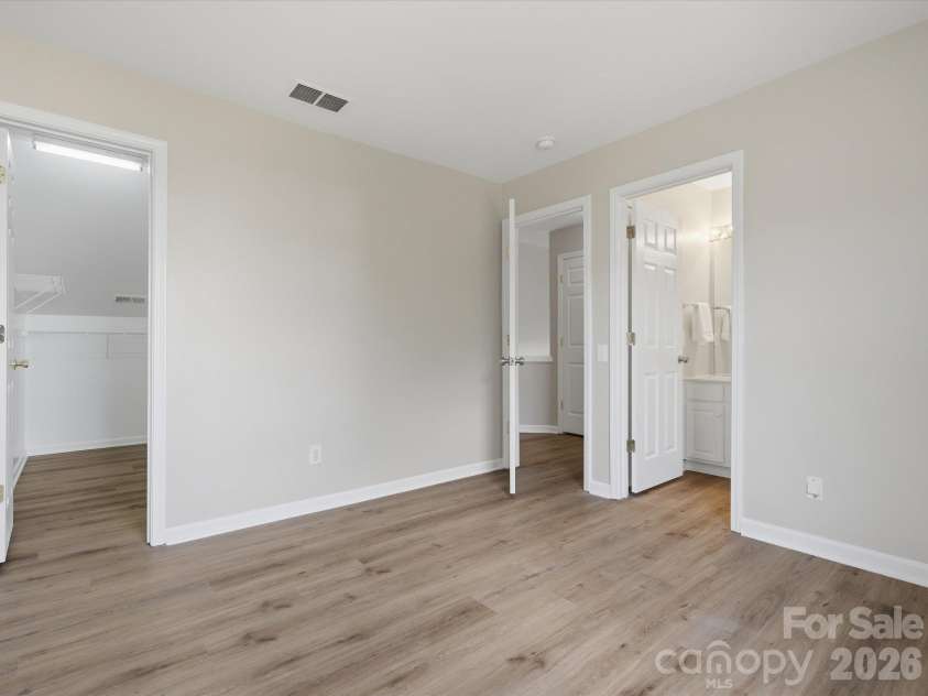 2149 Mckenzie Creek Drive, Charlotte, NC 28270.  MLS# CAR4429799, YatesRealty ID 53929. 