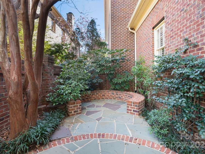 1131 Kings Drive, Charlotte, NC 28207.  MLS# CAR4235522, YatesRealty ID 5393. And another.