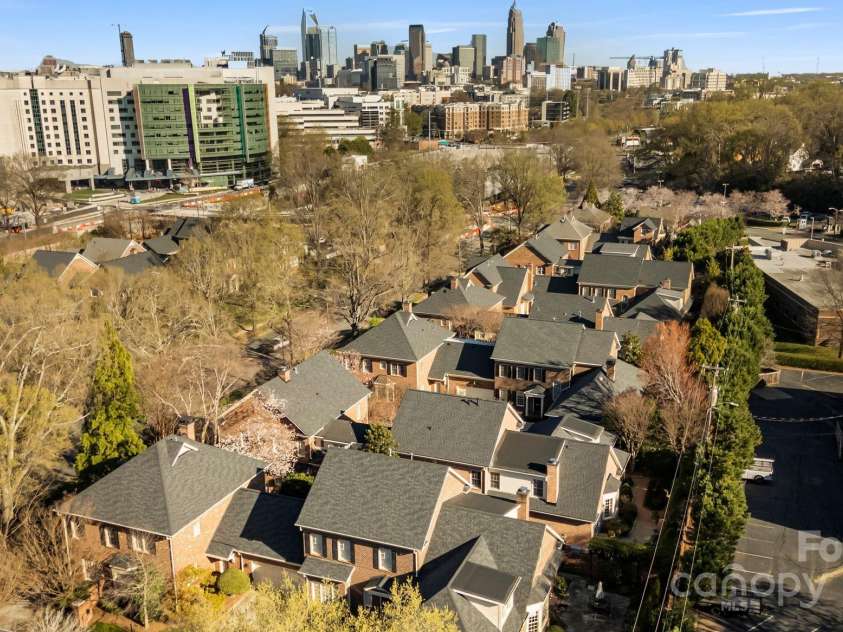 1131 Kings Drive, Charlotte, NC 28207.  MLS# CAR4235522, YatesRealty ID 5393. Look at how close you are to Uptown!