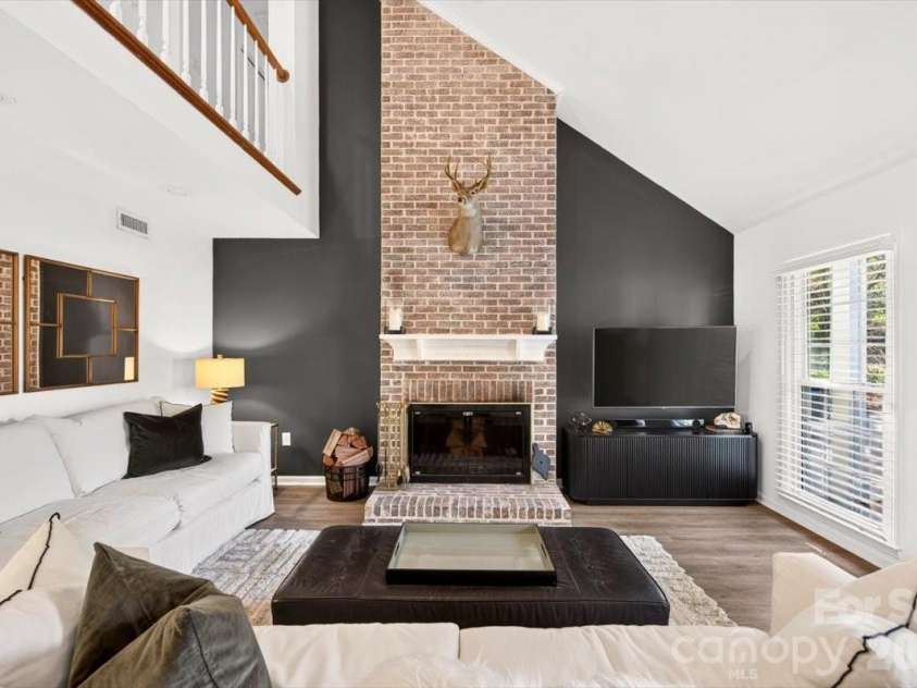 9121 Gamesford Drive, Charlotte, NC 28277.  MLS# CAR4429855, YatesRealty ID 53931. 