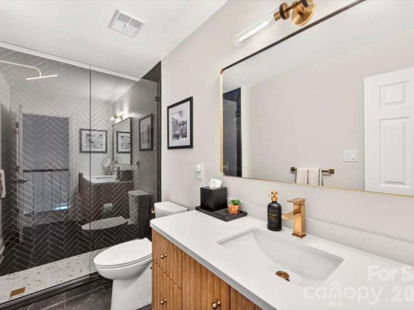9121 Gamesford Drive, Charlotte, NC 28277.  MLS# CAR4429855, YatesRealty ID 53931. 