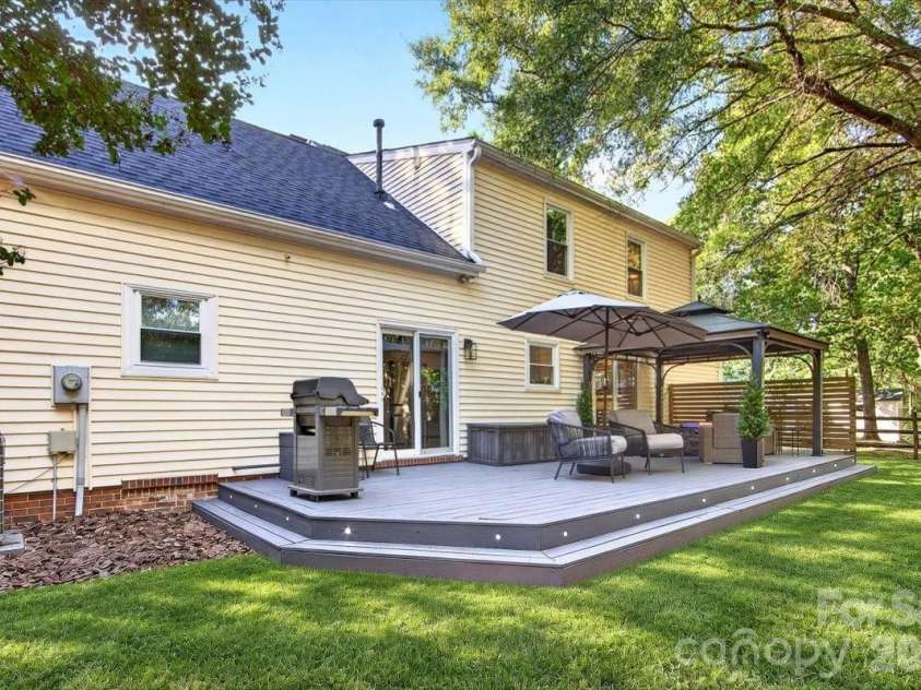 9121 Gamesford Drive, Charlotte, NC 28277.  MLS# CAR4429855, YatesRealty ID 53931. 