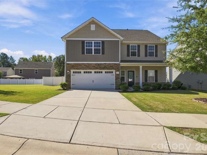 421 Maramec Street, Fort Mill, SC 29715.  MLS# CAR4430195, YatesRealty ID 53932. 