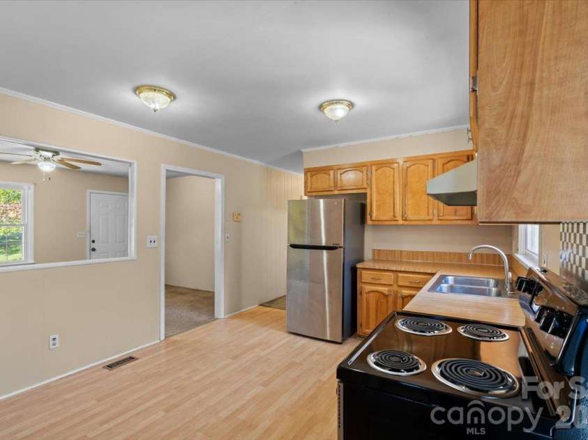 101 Cedar Lane, Mount Holly, NC 28120.  MLS# CAR4430215, YatesRealty ID 53933. 