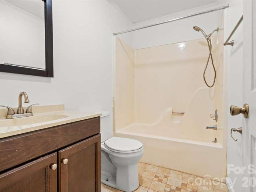 101 Cedar Lane, Mount Holly, NC 28120.  MLS# CAR4430215, YatesRealty ID 53933. 